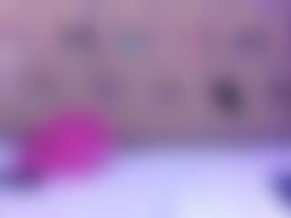 ScarletBlondie MILF webcam performer live streaming