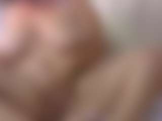 ScarletBlondie MILF webcam performer live streaming