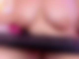 Live cam show with ScarletBlondie - Big Tits on Gym Cam Girls
