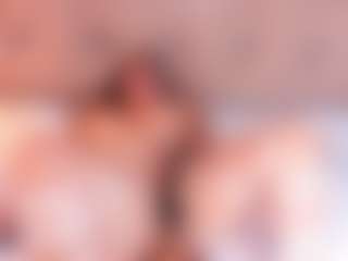 ScarletBlondie MILF webcam performer live streaming
