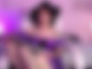 Live cam show with Natalia - Green Eyes on StripNow