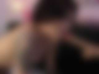 Live cam show with Natalia - Smoking on StripNow