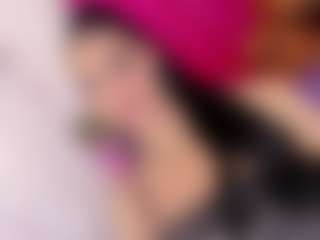 Live cam show with alessia-fichers - Small Tits on AdultVida.com