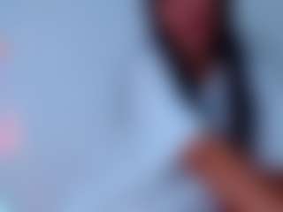 Live cam show with ambar69noir - Curvy MILF on Camsoda