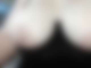 Live cam show with bigbootybicmic - Middle Aged on Camsoda