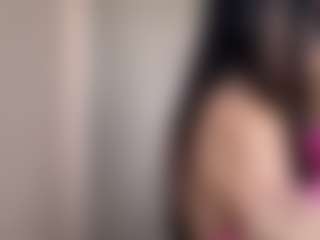 Live cam show with AyaQCute - Striptease Asian on AdultVida.com