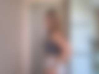 Live cam show with AyaQCute - Spank Asian on dropp.cam