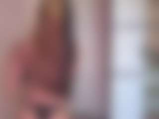 Live cam show with AyaQCute - Skinny on CamSextacy