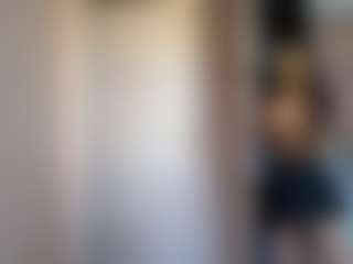 Live cam show with AyaQCute - Lesbian on makecum.org