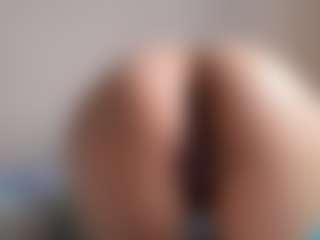 Live cam show with AyaQCute - Thin on Camsoda