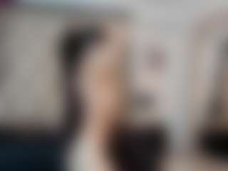 Live cam show with Emily-Loppez - Erotic on livesuperchat.net