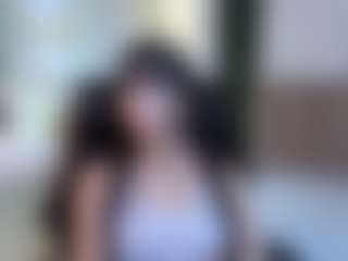 Live cam show with Emily-Loppez - Facial on xplaylive.com