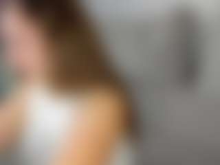Live cam show with Foxy-Vibe - Green Eyes on liverealitysex.com
