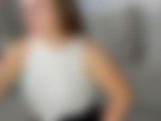 Live cam show with Foxy-Vibe - Tittyfuck on sexylive.show
