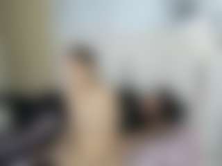 Live cam show with HeidyQueen - Brown Hair on Camsoda