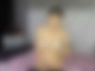Live cam show with HeidyQueen - Teen (18+) on Camsoda