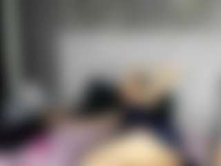 Live cam show with HeidyQueen - Brown Hair on Camsoda