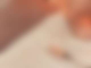 Julcy-Peach's Live Sex Cam Show