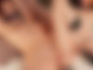 Julcy-Peach's Live Sex Cam Show