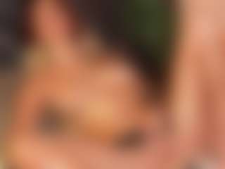 Julcy-Peach's Live Sex Cam Show