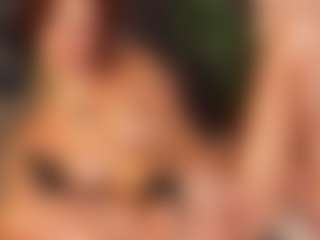 Julcy-Peach's Live Sex Cam Show