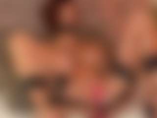 Julcy-Peach's Live Sex Cam Show