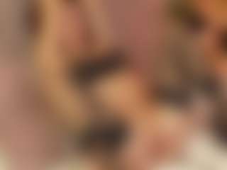 Julcy-Peach's Live Sex Cam Show
