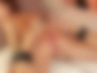 Julcy-Peach's Live Sex Cam Show