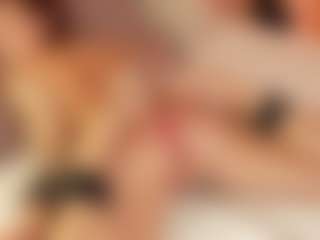 Julcy-Peach's Live Sex Cam Show