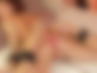 Julcy-Peach's Live Sex Cam Show