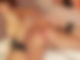 Julcy-Peach's Live Sex Cam Show