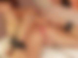 Julcy-Peach's Live Sex Cam Show