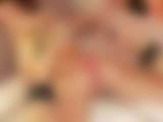 Julcy-Peach's Live Sex Cam Show
