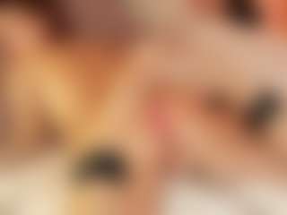 Julcy-Peach's Live Sex Cam Show