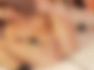 Julcy-Peach's Live Sex Cam Show