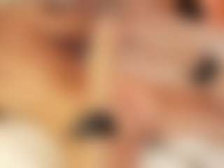 Julcy-Peach's Live Sex Cam Show