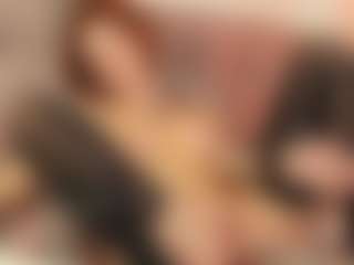 Julcy-Peach's Live Sex Cam Show