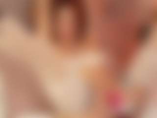 Julcy-Peach's Live Sex Cam Show