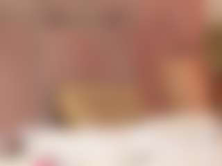 Julcy-Peach's Live Sex Cam Show