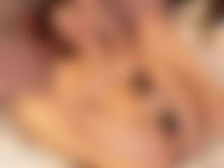 Julcy-Peach's Live Sex Cam Show
