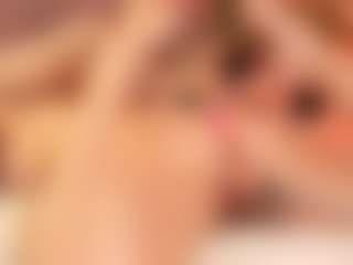 Julcy-Peach's Live Sex Cam Show