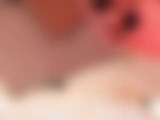Julcy-Peach's Live Sex Cam Show