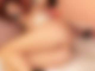 Live cam show with Julcy-Peach - Tease Red Hair on slutload