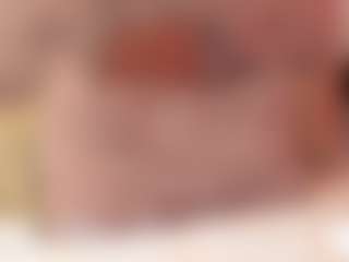Julcy-Peach's Live Sex Cam Show