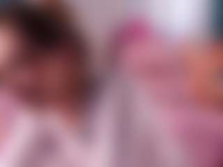 Live cam show with LauriTrucchio - Flirt on Sweet Sext