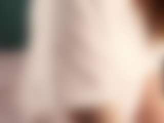 Live cam show with LauriTrucchio - Kisses on xDating