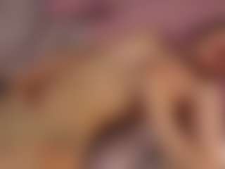 Live cam show with LauriTrucchio - Mistress on Camsoda