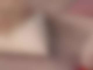 Live cam show with LauriTrucchio - Kisses on alttransgirls