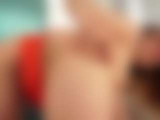 Live cam show with LauriTrucchio - Flirt on alttransgirls