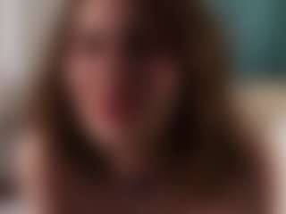 Live cam show with LauriTrucchio - Grey Eyes on CamwithHer